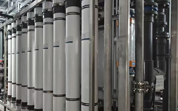 以改性納濾、反滲透膜+MVR蒸發(fā)為核心的零排放處理技術(shù)工藝包與產(chǎn)品